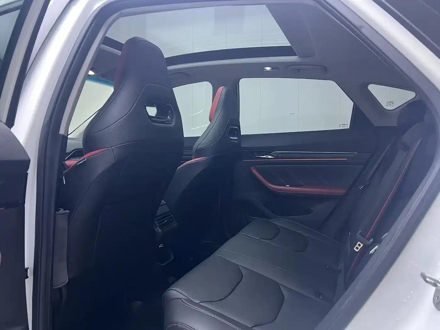 Geely Emgrand S 2021 1.4T CVT Luxury Edition — миниатюра 9