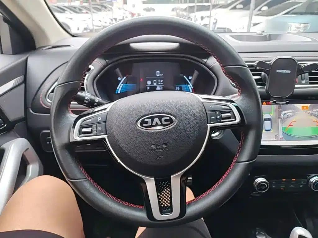 JAC iEV7S 2019 Luxury Intelligent Premium Edition — миниатюра 11
