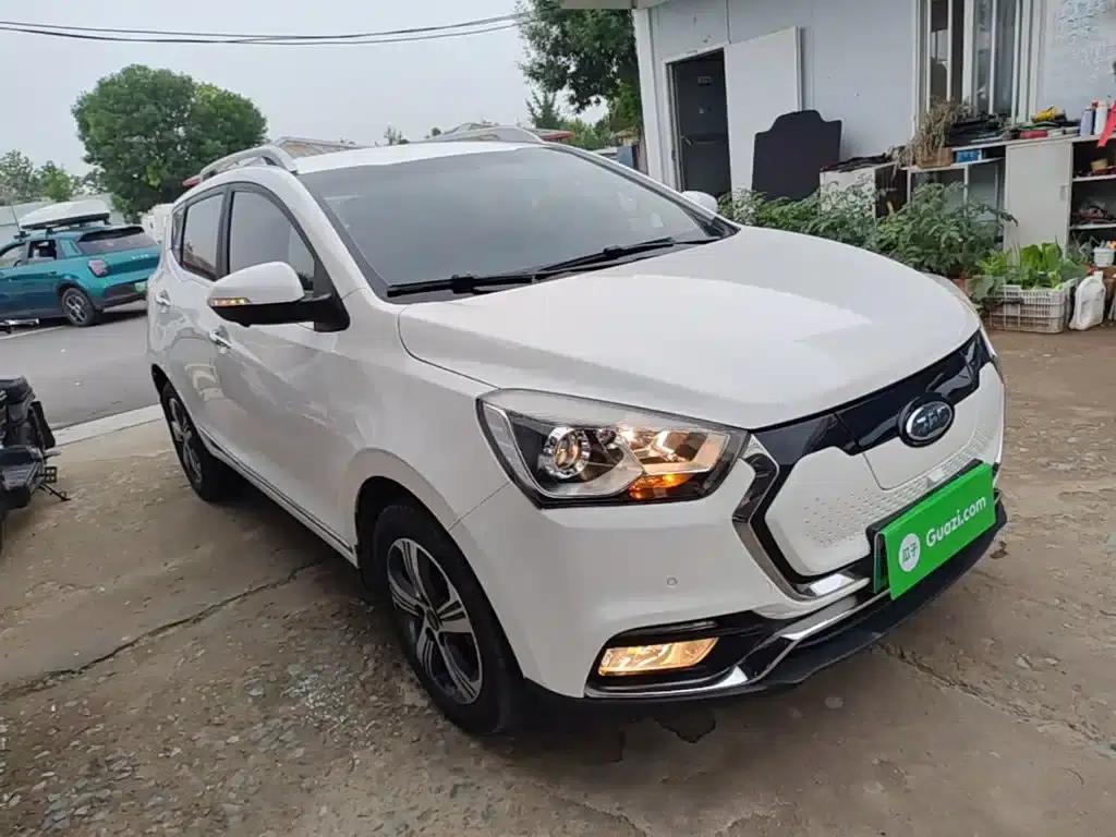 JAC iEV7S 2019 Luxury Intelligent Premium Edition — миниатюра 4