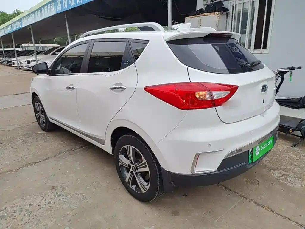 JAC iEV7S 2019 Luxury Intelligent Premium Edition — миниатюра 5