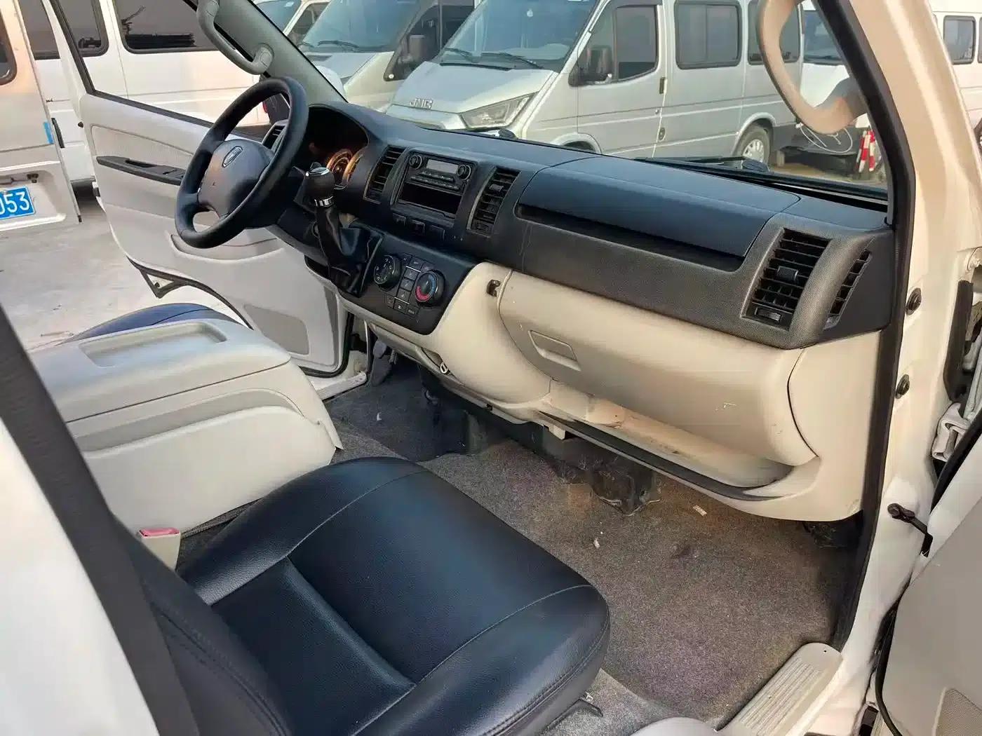 Jinbei Haishi 2016 2.0L Luxury V19 — миниатюра 5