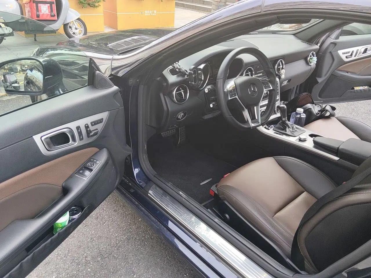 Mercedes-Benz SLK-Class 2011 SLK 200 Fashion Model — миниатюра 16