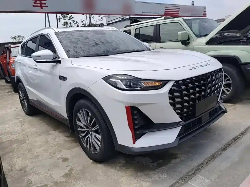 Jetour X70 PRO 2023 1.6T DCT Enjoy PRO 7-seater — миниатюра 4