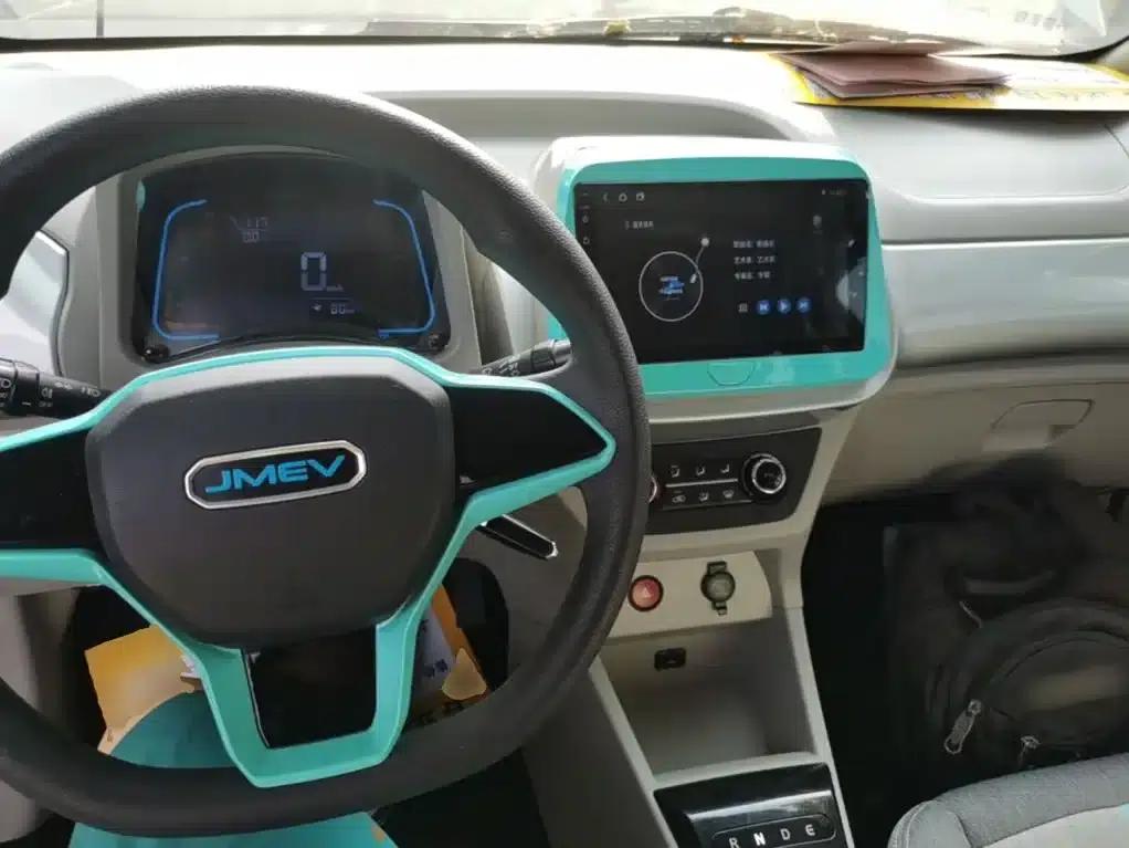 Yizhi EV2 2023 Auspicious Edition 201km Comfort Model — миниатюра 10