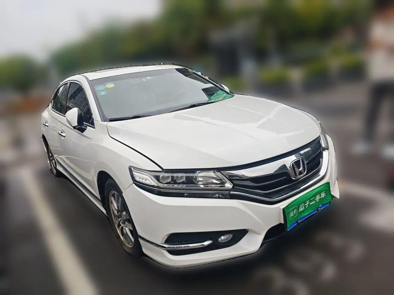 Honda Spirior 2015 2.0L Collector's Edition — миниатюра 3