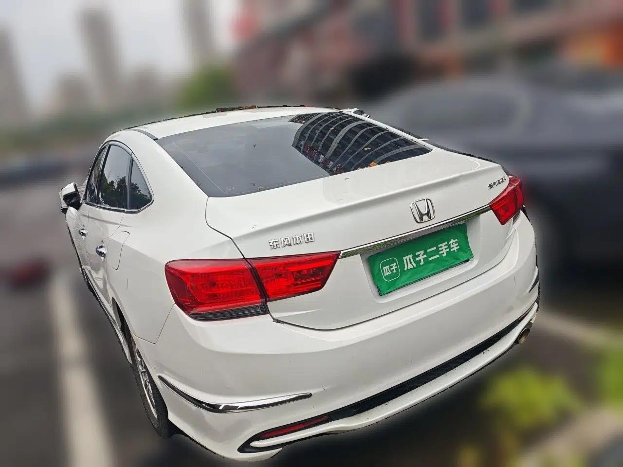 Honda Spirior 2015 2.0L Collector's Edition — миниатюра 4