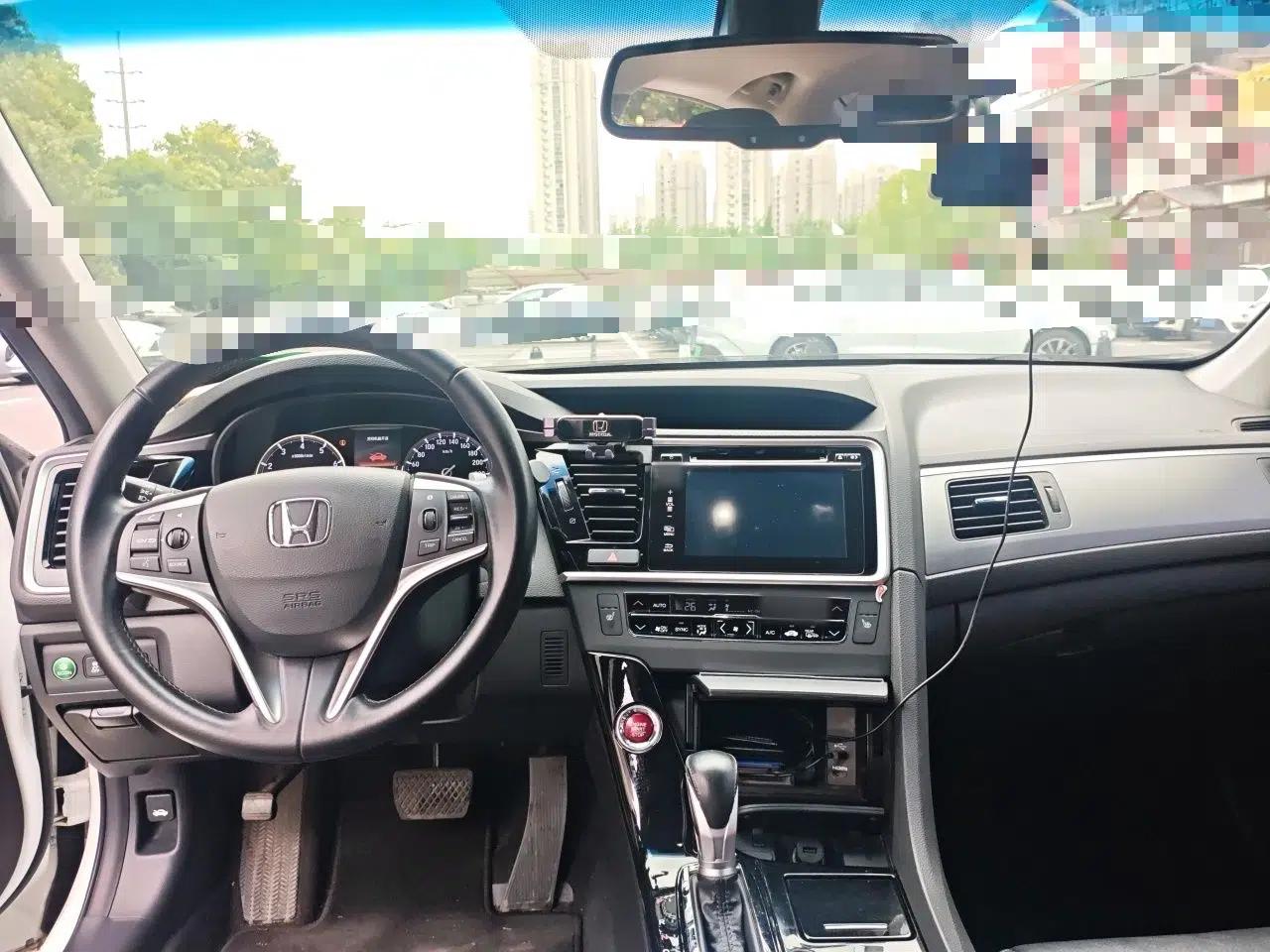 Honda Spirior 2015 2.0L Collector's Edition — миниатюра 9