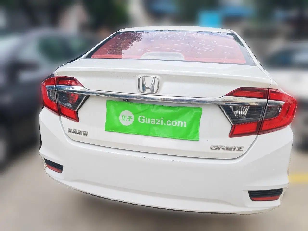 Honda Greiz 2016 1.5L CVT Classic Edition — миниатюра 5