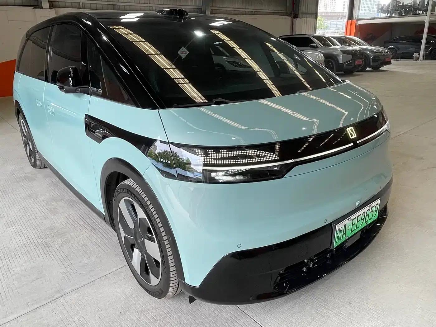 Jike MIX 2025 Long Range Intelligent Driving Edition — миниатюра 3