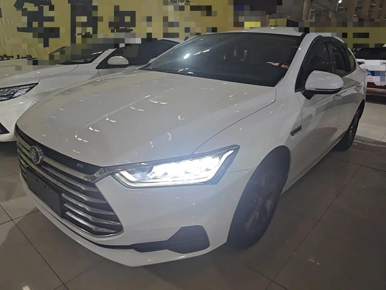 BYD Qin Pro 2019 Super Edition 1.5TI Automatic Smart Connect FENGSHANG Model China V Standard — миниатюра 1