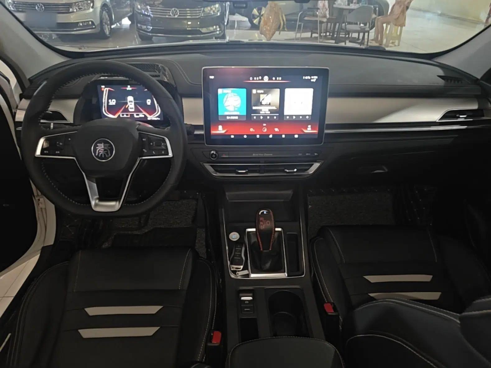 BYD Qin Pro 2019 Super Edition 1.5TI Automatic Smart Connect FENGSHANG Model China V Standard — миниатюра 12