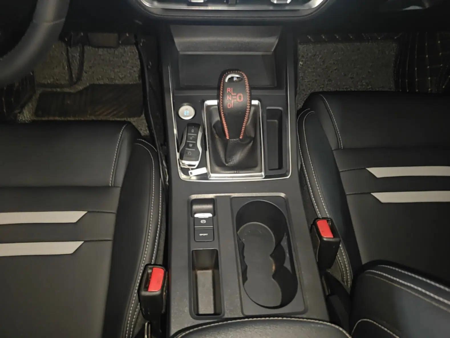 BYD Qin Pro 2019 Super Edition 1.5TI Automatic Smart Connect FENGSHANG Model China V Standard — миниатюра 16