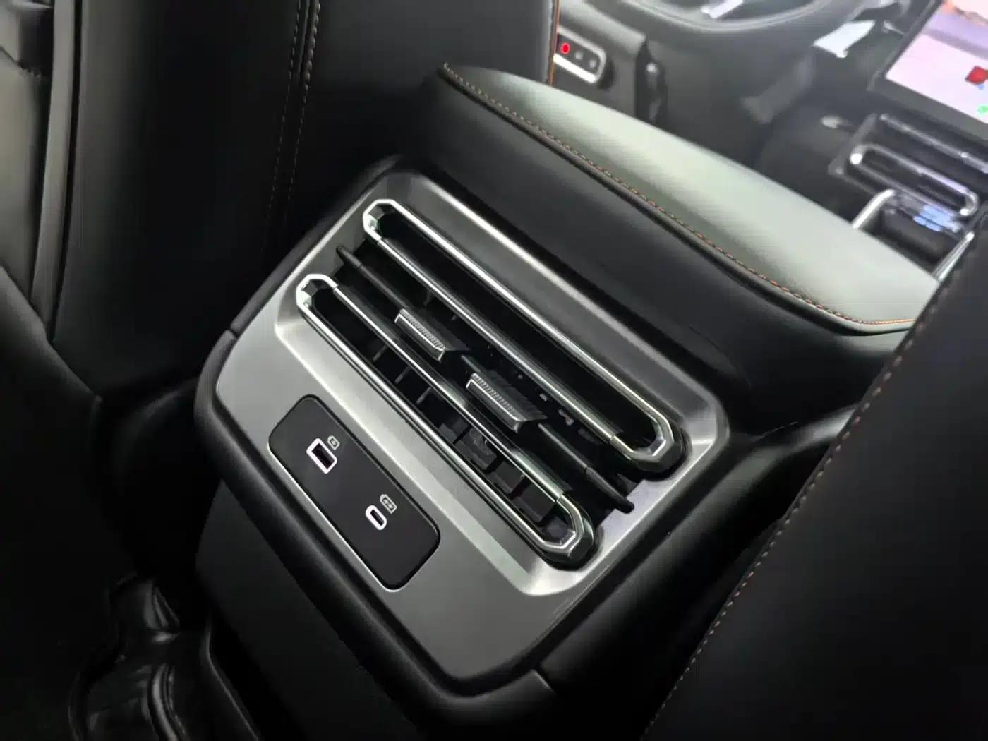 Jetour Mountain & Sea T1 2025 Model 220km/h 4WD Conqueror Edition — миниатюра 14