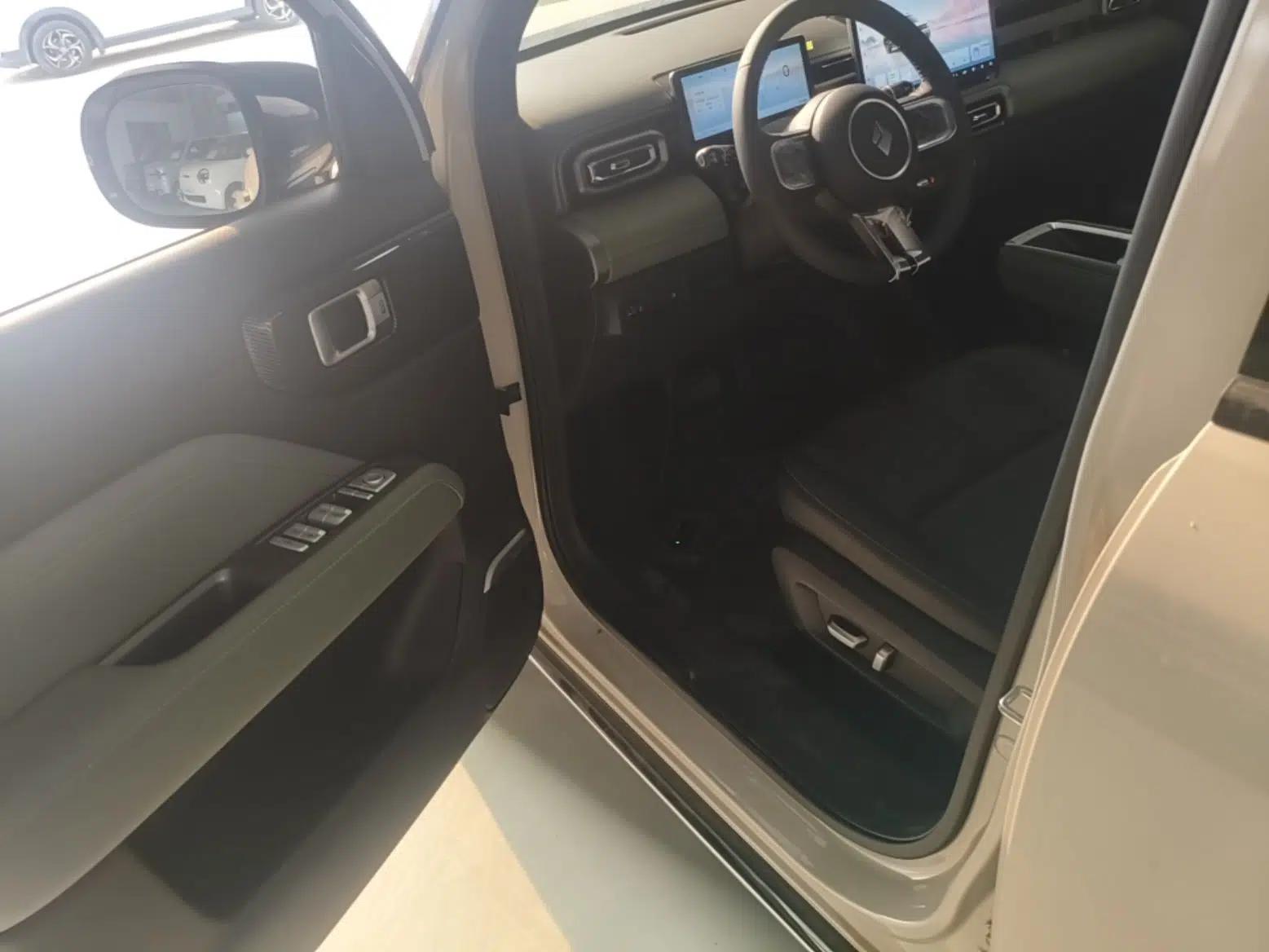 Baojun Spark EUV 2025 Flagship Edition 5 Seats — миниатюра 18