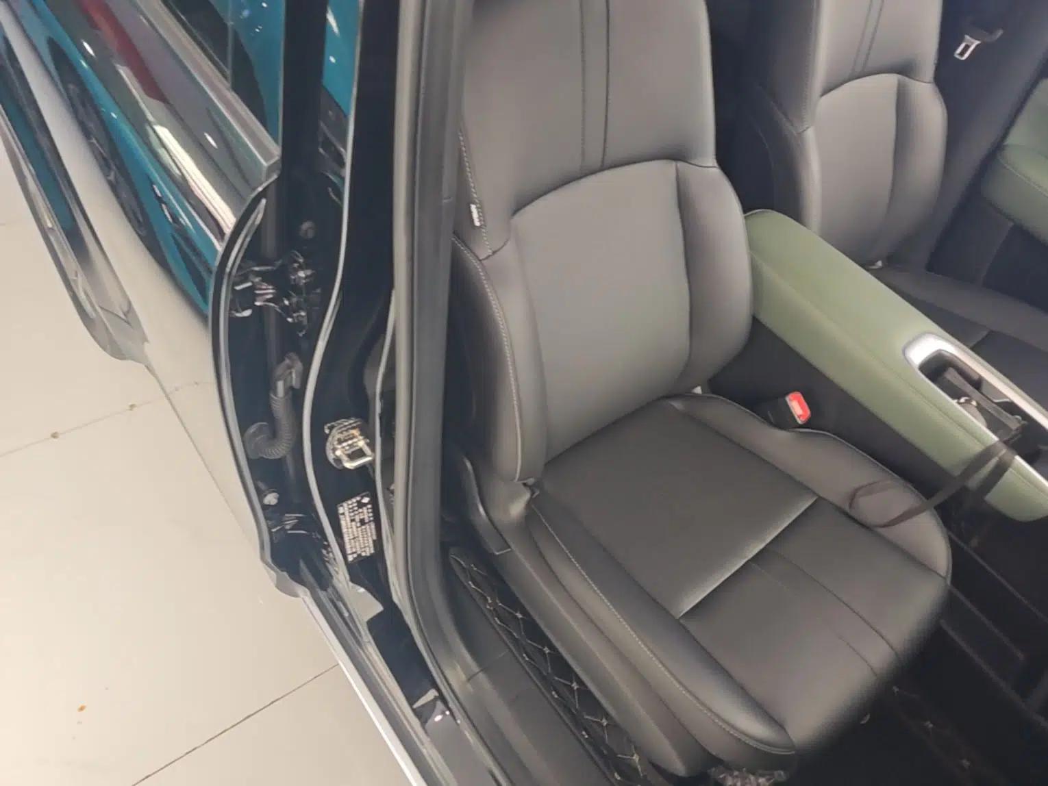 Baojun Spark EUV 2024 Flagship Edition 4 Seats — миниатюра 19