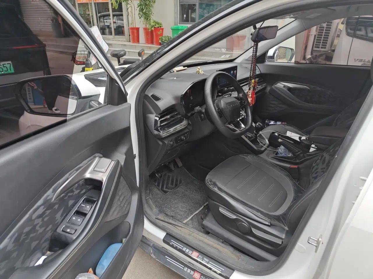 Baojun RS-3 2020 1.5L Manual Smart Elite Edition — миниатюра 16