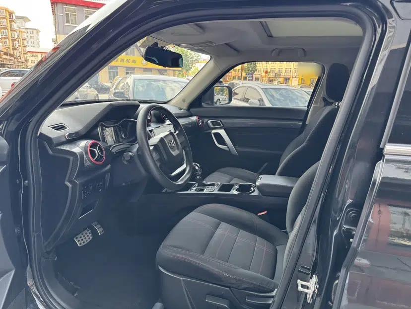 BAIC Off-Road BJ20 2018 1.5T CVT Elite Model — миниатюра 17