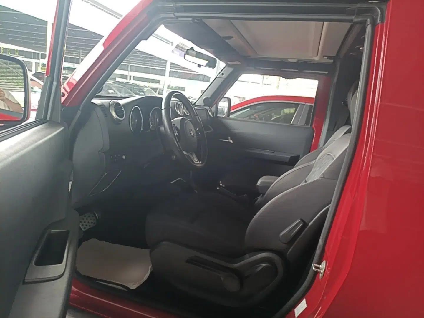 BAIC Off-Road F40 2019 2.3T Automatic Cube Edition — миниатюра 18