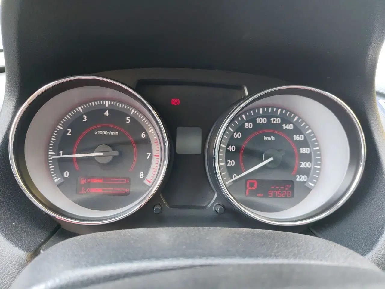Bestune B50 2013 1.6L automatic luxury version — миниатюра 11