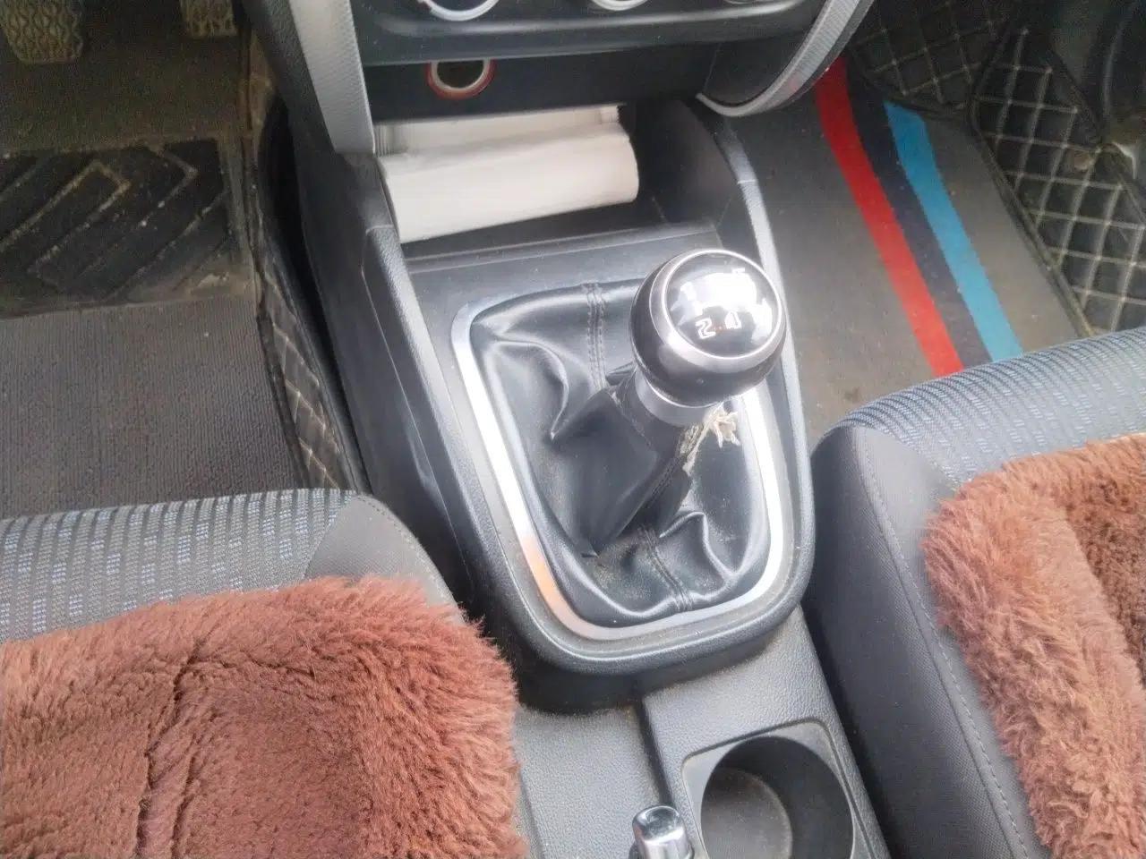 Bestune B30 2016 1.6L manual luxury version — миниатюра 14