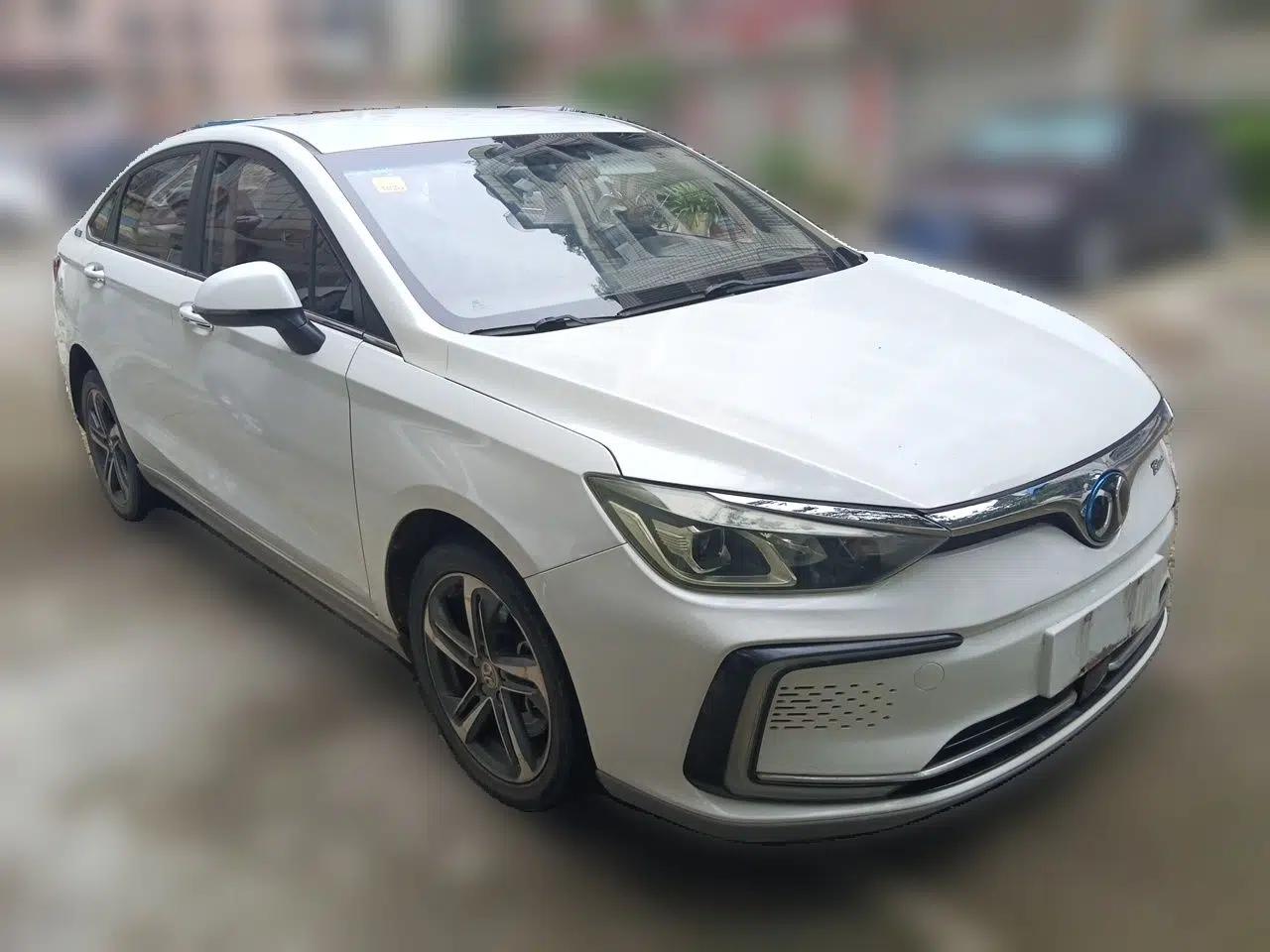 BAIC Beijing EU5 2018 R500 Smart Wind Edition — миниатюра 3