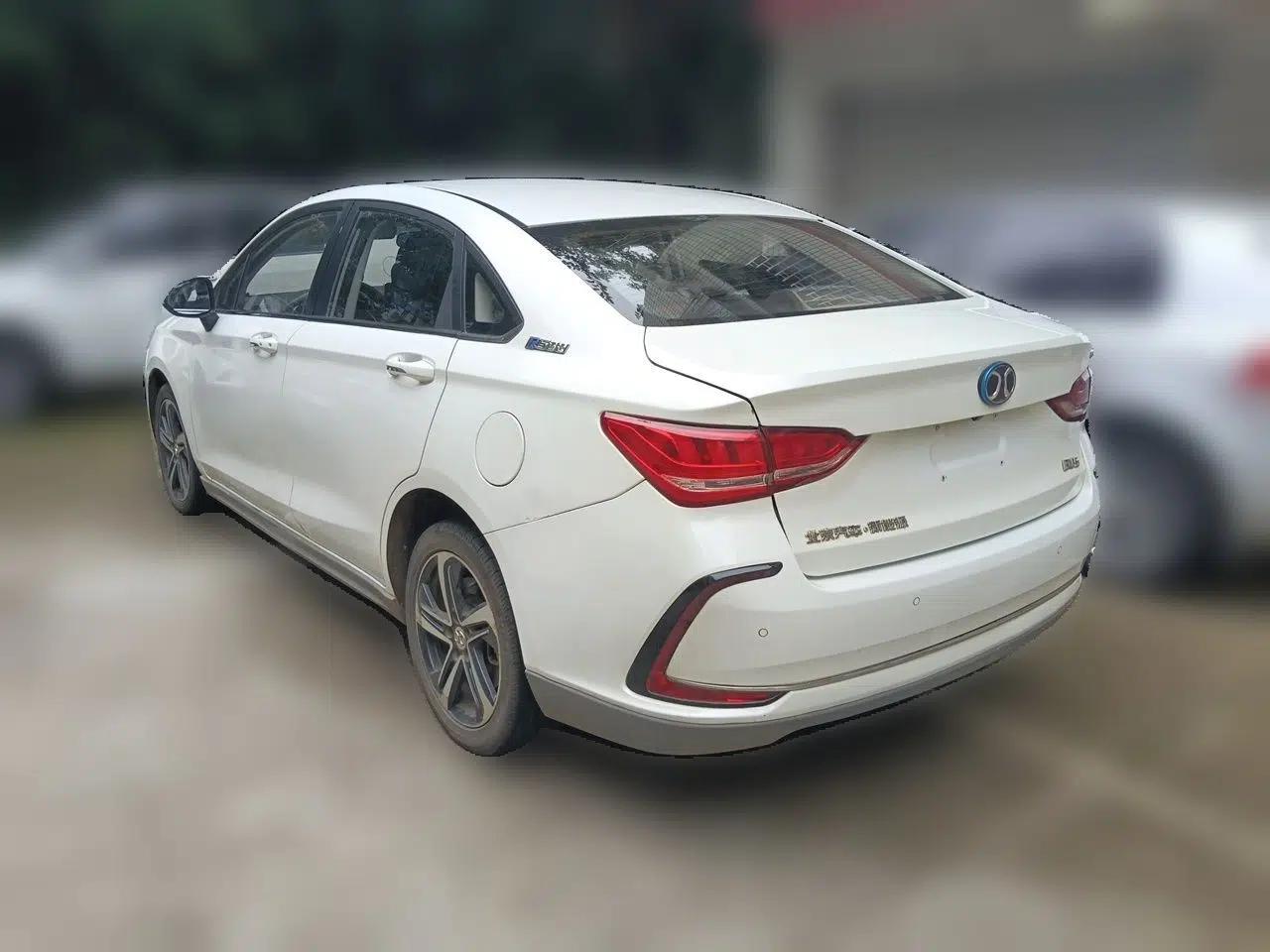 BAIC Beijing EU5 2018 R500 Smart Wind Edition — миниатюра 4
