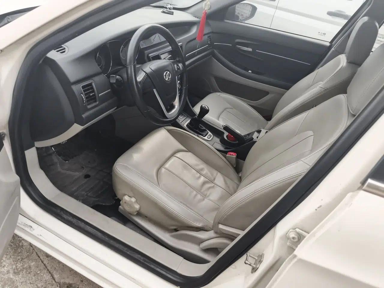 BAIC Senova D50 2014 1.5L manual comfort version — миниатюра 15