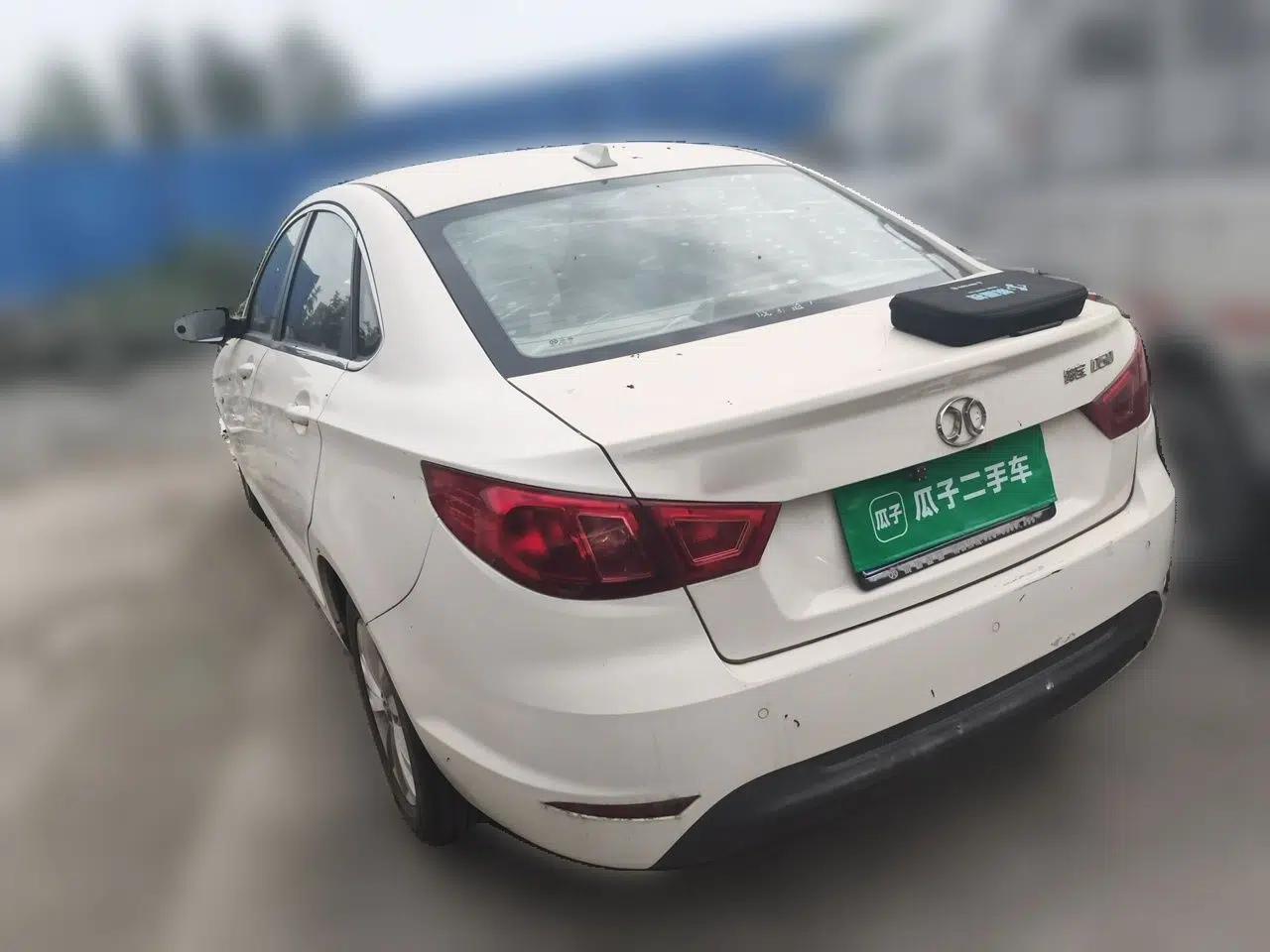 BAIC Senova D50 2014 1.5L manual comfort version — миниатюра 4