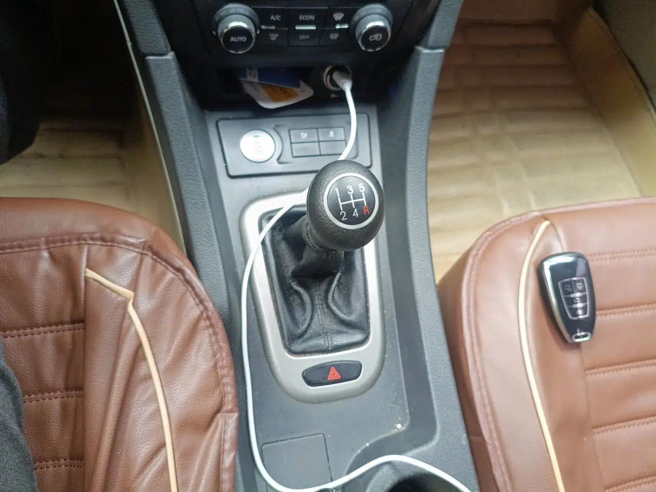 BAIC Senova D50 2016 1.5L Manual Elite Edition — миниатюра 14