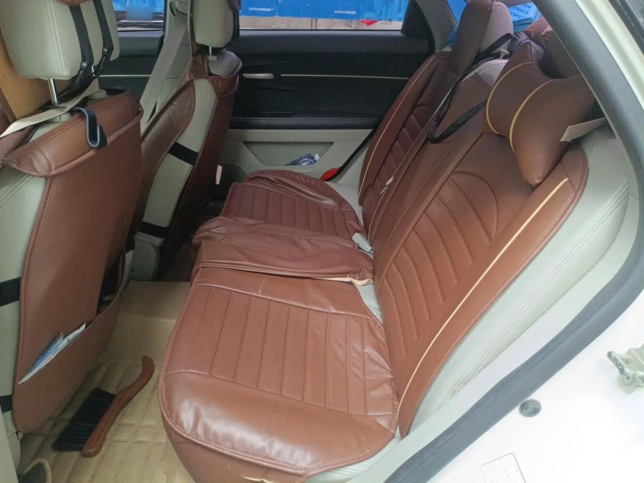 BAIC Senova D50 2016 1.5L Manual Elite Edition — миниатюра 17