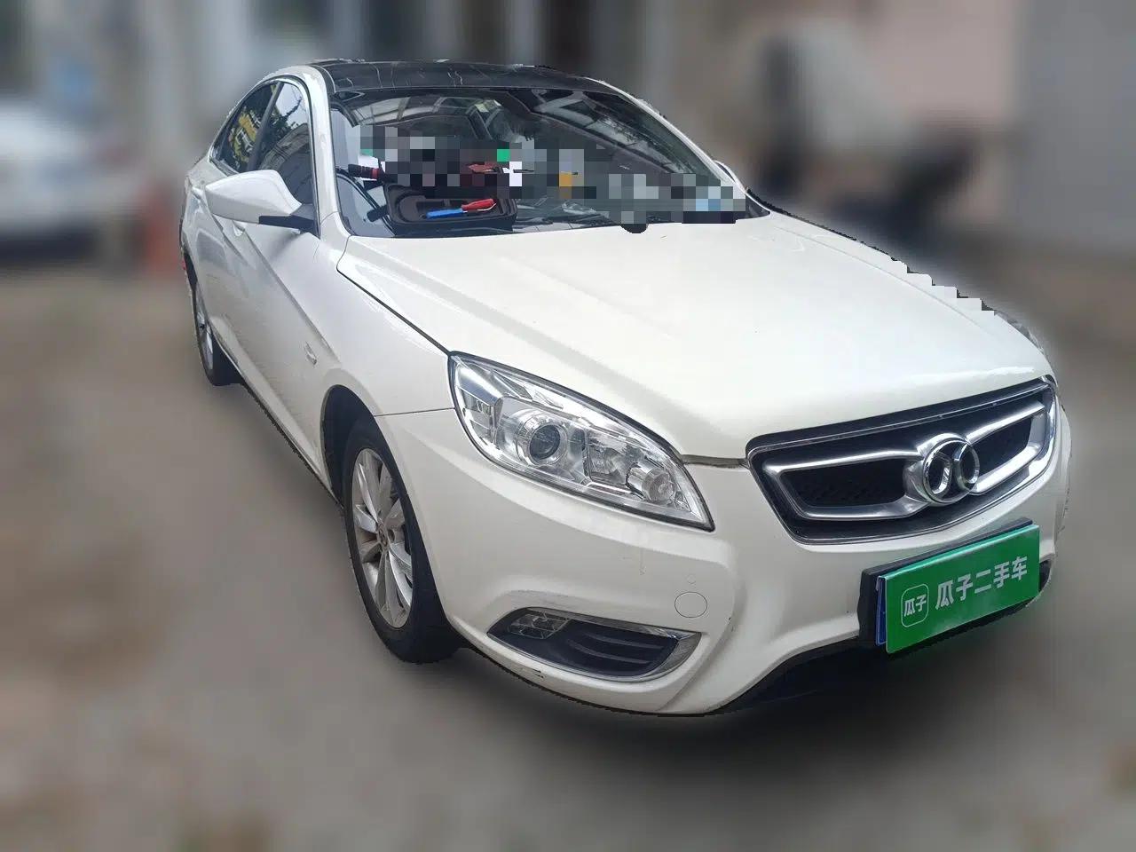 BAIC Senova D50 2016 1.5L Manual Elite Edition — миниатюра 3