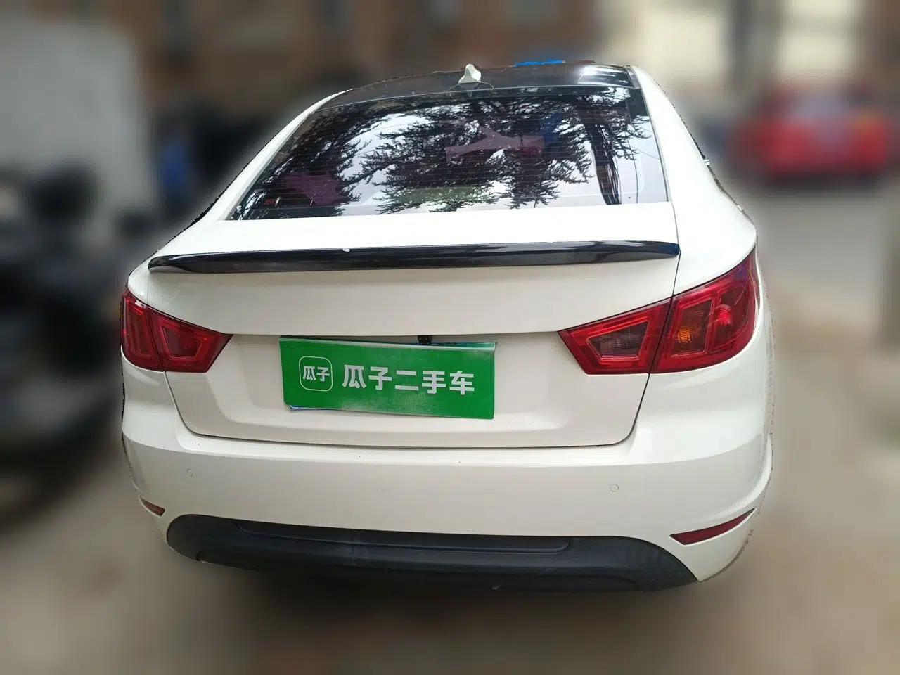 BAIC Senova D50 2016 1.5L Manual Elite Edition — миниатюра 5