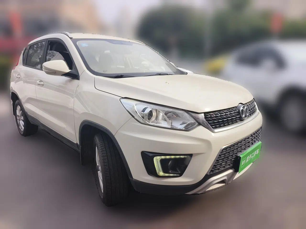 BAIC Senova X35 2016 1.5L Manual Elite Edition — миниатюра 3