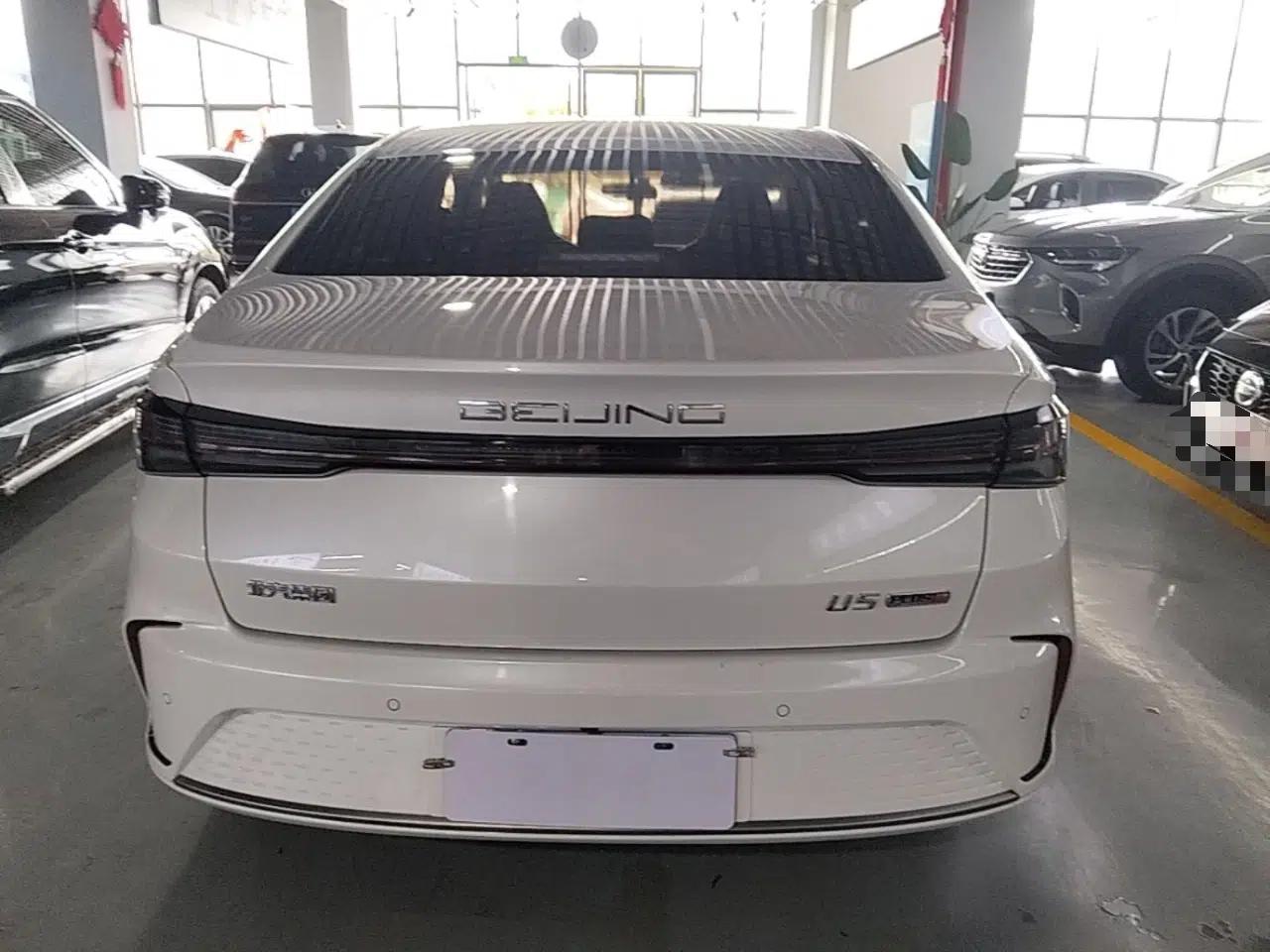 BAIC Beijing U5 PLUS 2021 1.5L CVT Luxury Edition — миниатюра 5