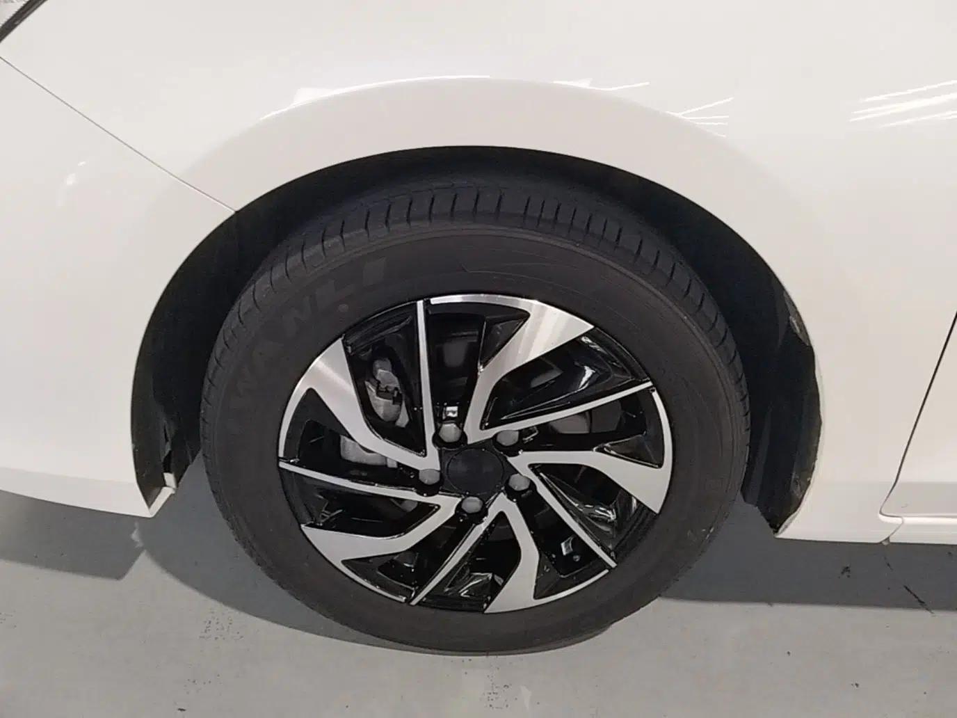 BAIC Beijing U5 PLUS 2021 1.5L CVT Luxury Edition — миниатюра 10