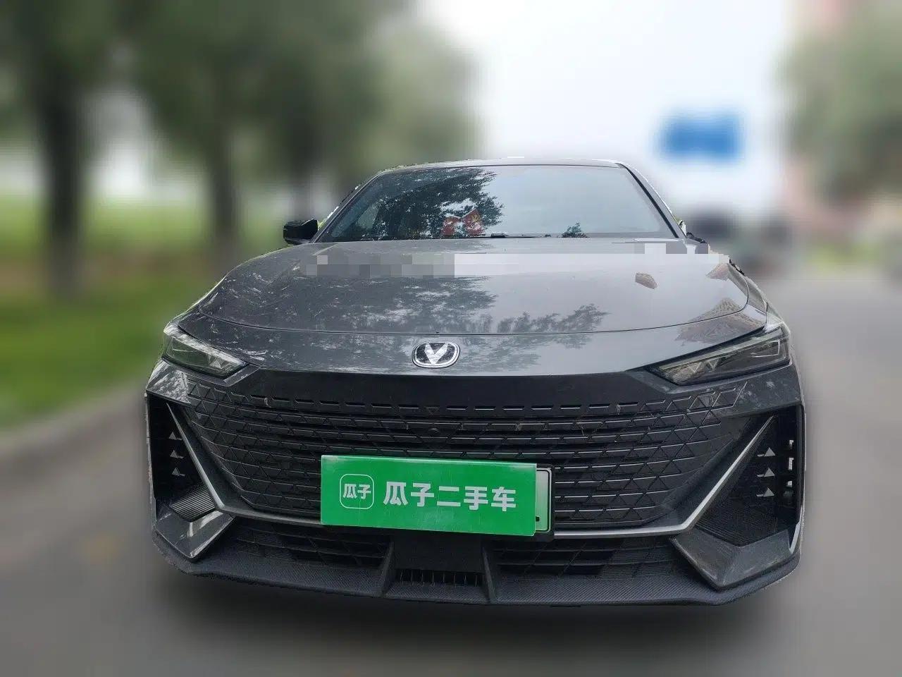 CHANGAN UNI-V iDD 2023 ZhiDian iDD 1.5T 113km Smart & Fun Version — миниатюра 2