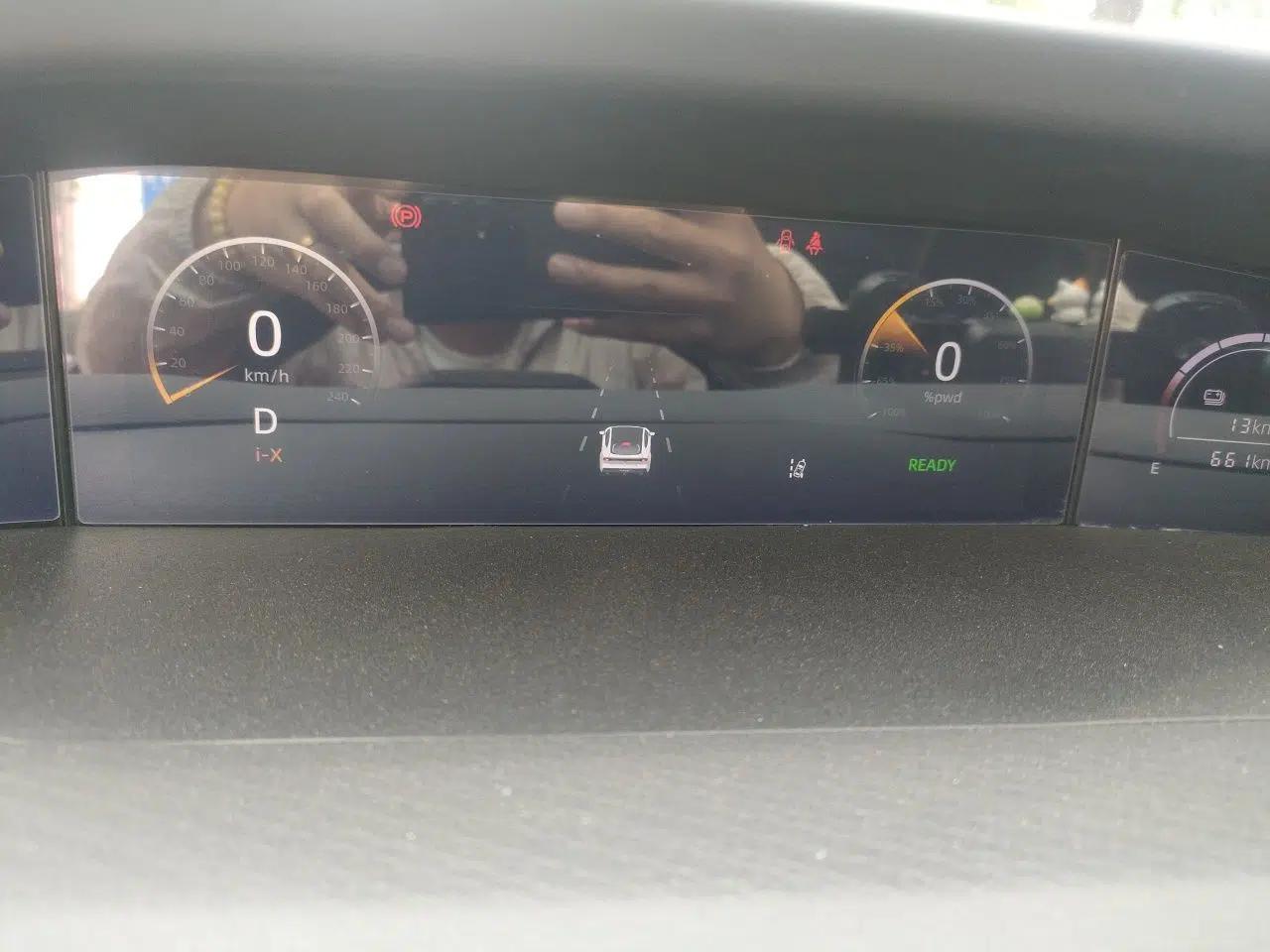 CHANGAN UNI-V iDD 2023 ZhiDian iDD 1.5T 113km Smart & Fun Version — миниатюра 11