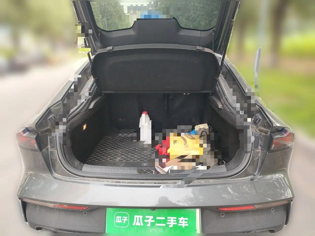 CHANGAN UNI-V iDD 2023 ZhiDian iDD 1.5T 113km Smart & Fun Version — миниатюра 19