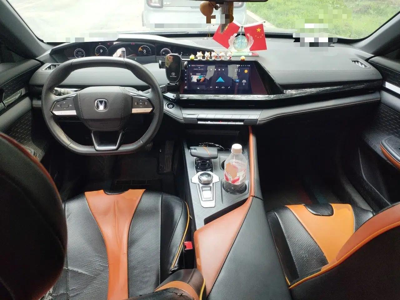 CHANGAN UNI-V iDD 2023 ZhiDian iDD 1.5T 113km Smart & Fun Version — миниатюра 9