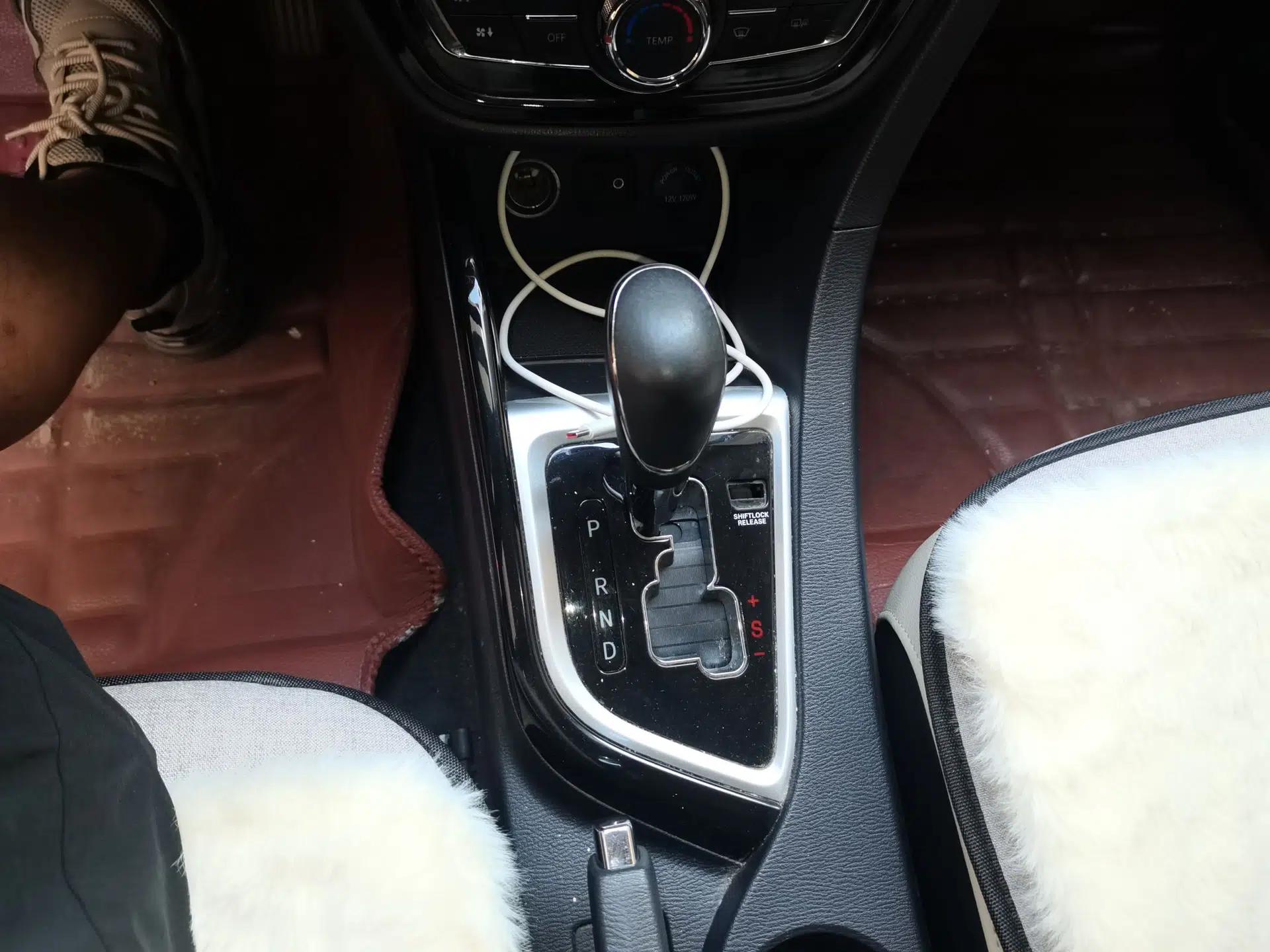 CHANGAN Alsvin V7 2016 1.6L Automatic Fun Model China V Standard — миниатюра 14