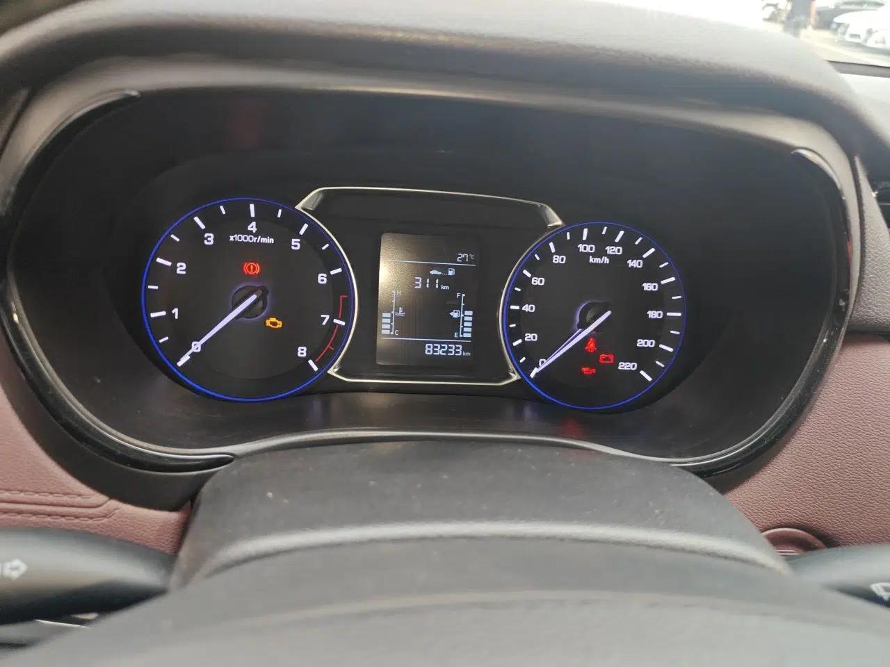 CHANGAN Lingxuan 2017 1.6L Manual Happiness Edition — миниатюра 11