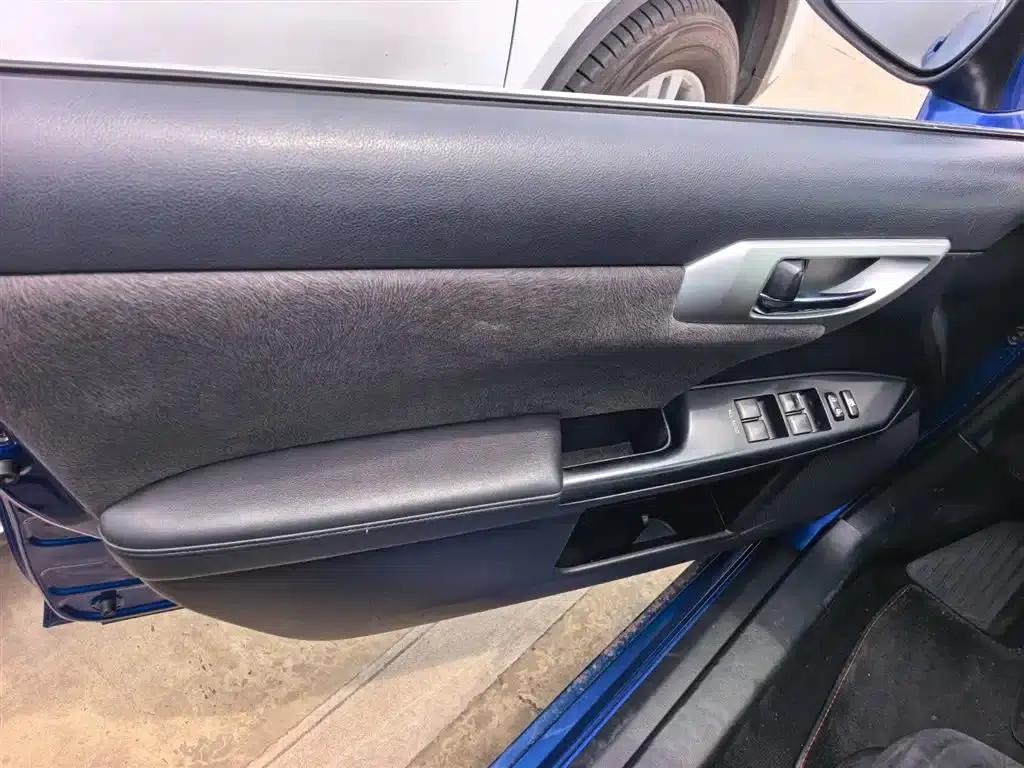Lexus CT 2012 CT200h Elite Edition — миниатюра 6