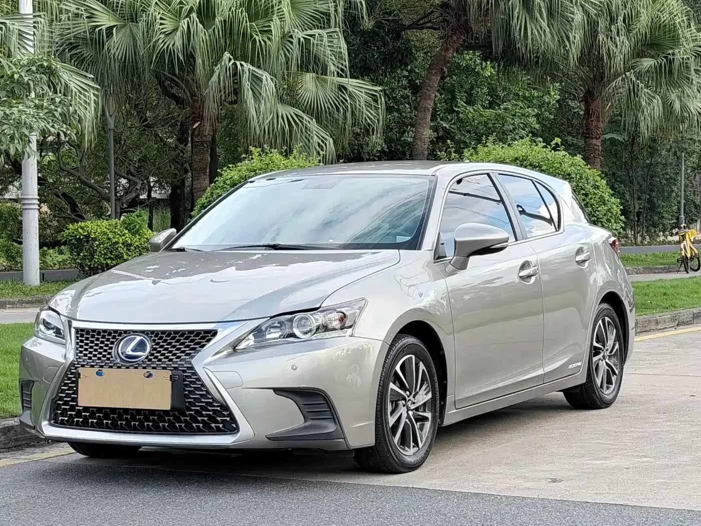 Lexus CT 2017 CT200h Elite Edition, Single Color, China V Emission Standard — миниатюра 1
