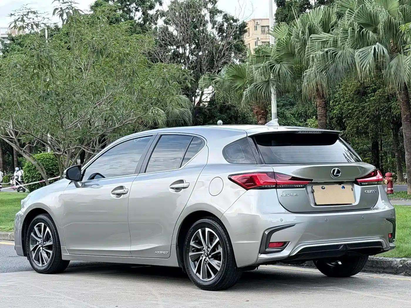 Lexus CT 2017 CT200h Elite Edition, Single Color, China V Emission Standard — миниатюра 3