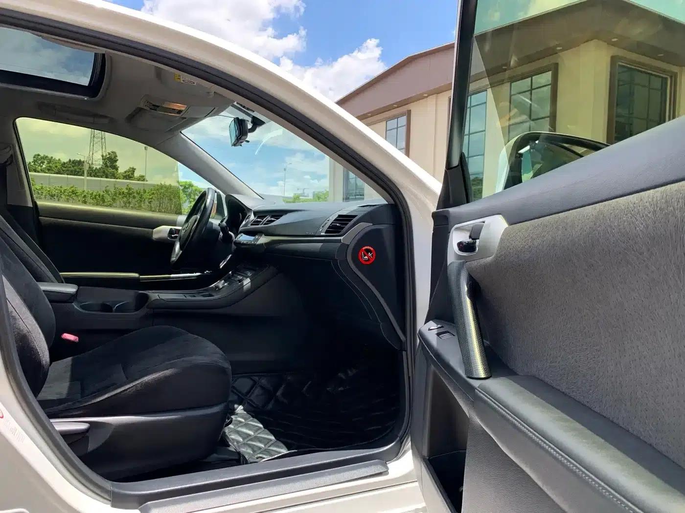 Lexus CT 2012 CT200h Elite Edition — миниатюра 15