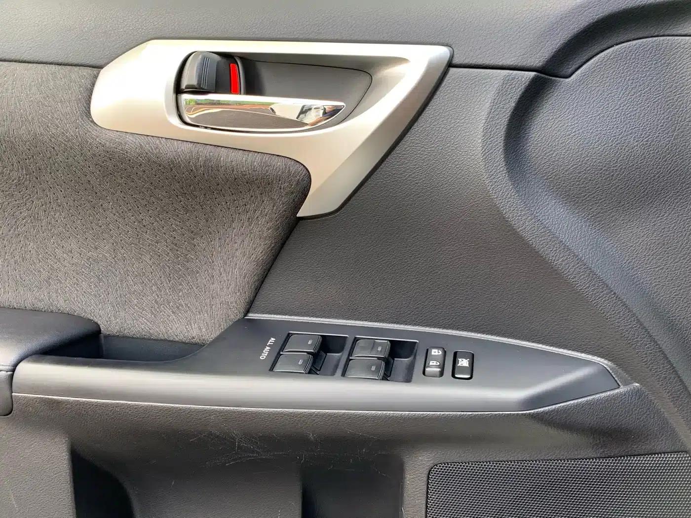 Lexus CT 2012 CT200h Elite Edition — миниатюра 21
