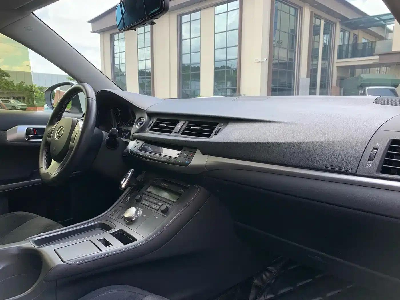 Lexus CT 2012 CT200h Elite Edition — миниатюра 27
