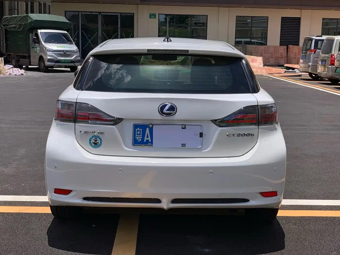 Lexus CT 2012 CT200h Elite Edition — миниатюра 5