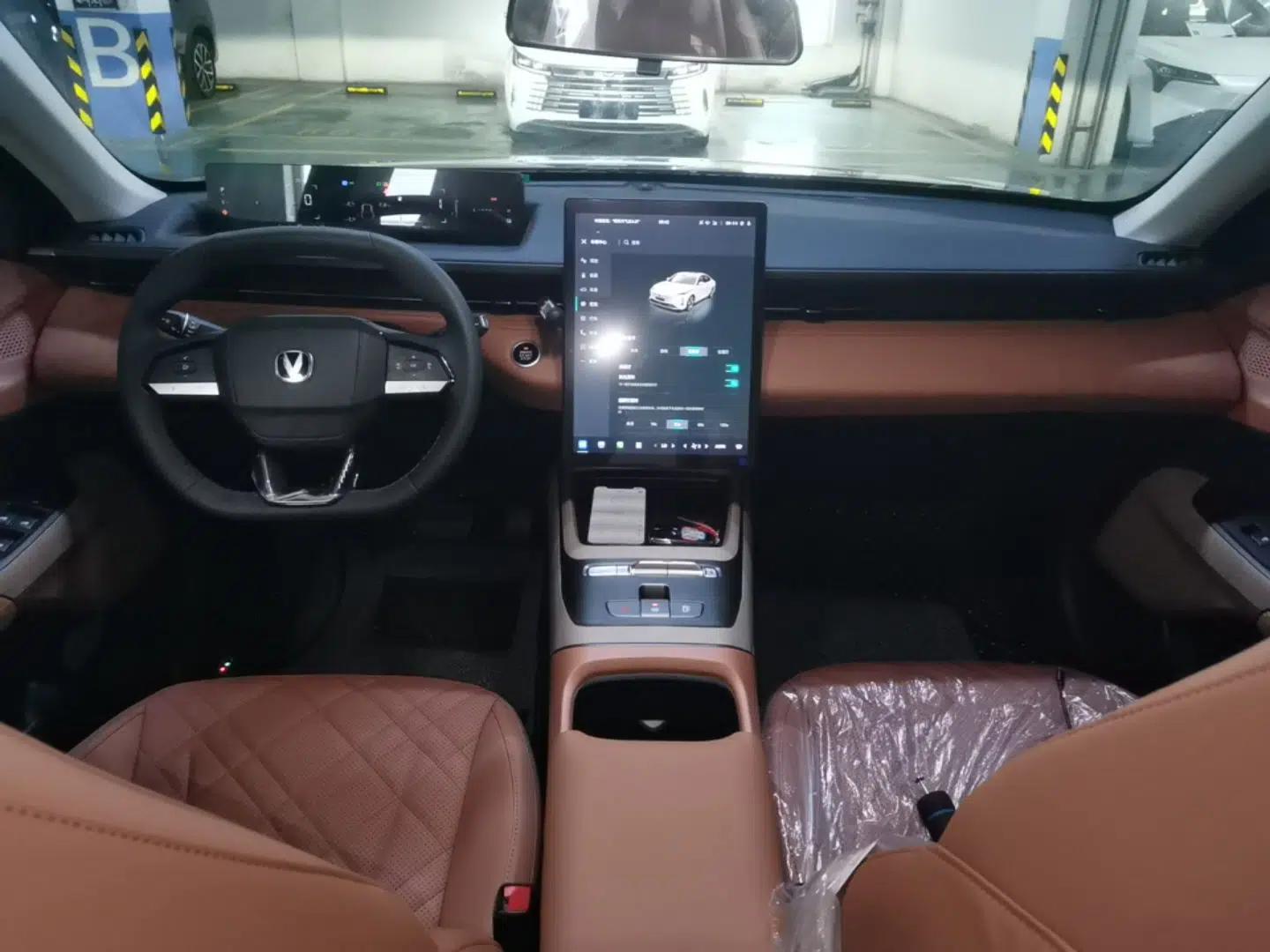 CHANGAN Eado PHEV 2025 Smart New Blue Whale 145KM Battleship Edition — миниатюра 12