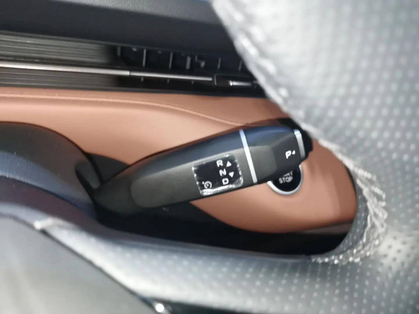 CHANGAN Eado PHEV 2025 Smart New Blue Whale 145KM Battleship Edition — миниатюра 16